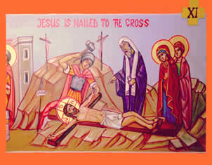 Jesús es Clavado en la Cruz